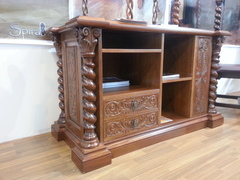 Solid Wood Sculpted Classic Commode
