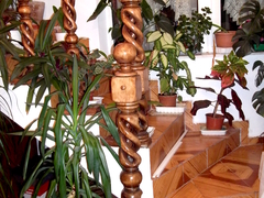 Spiral Newel with Middle Globe SNMG